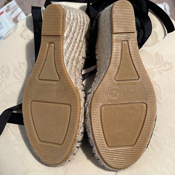 NWOT Maslinda high wedge handmade esparadilles. Size 36, US 6.5 black. - Picture 6 of 8